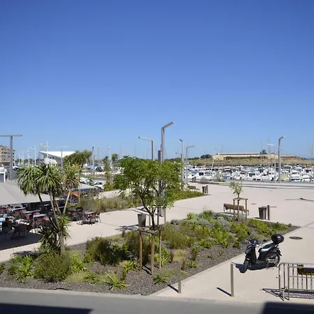 公寓 Vue Port Et *